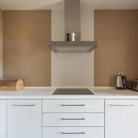 아파트 Intempo & By Leo