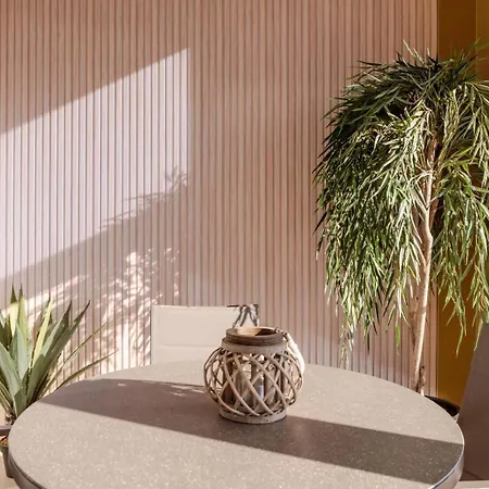 Intempo & By Leo 베니돔