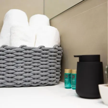 아파트 Intempo & By Leo