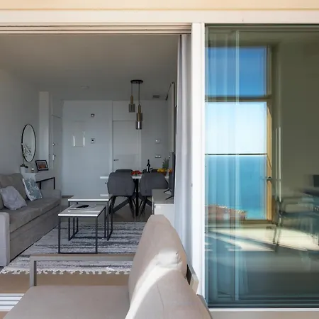 아파트 Intempo & By Leo *