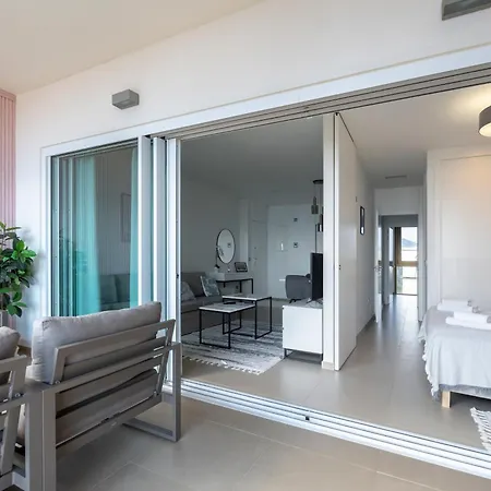 Intempo & By Leo * 베니돔