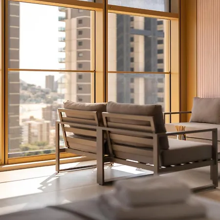 Intempo & By Leo 베니돔