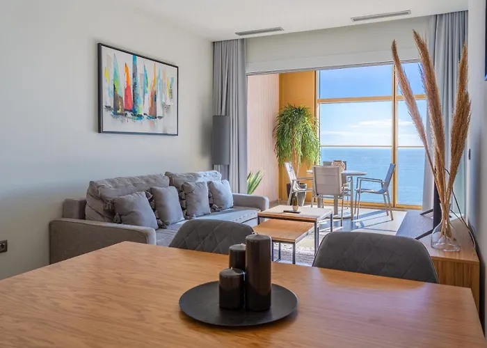 Intempo & By Leo Apartment